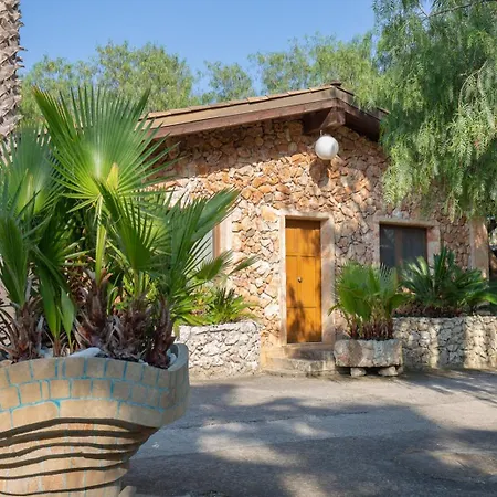 La Pietra Village Holiday home *